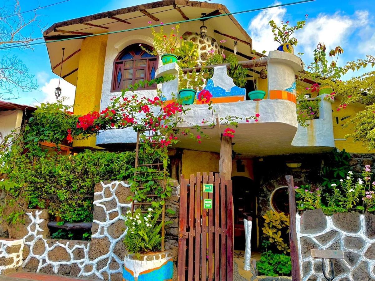 Casa Del Lago Lodging House Puerto Ayora  Luaran gambar