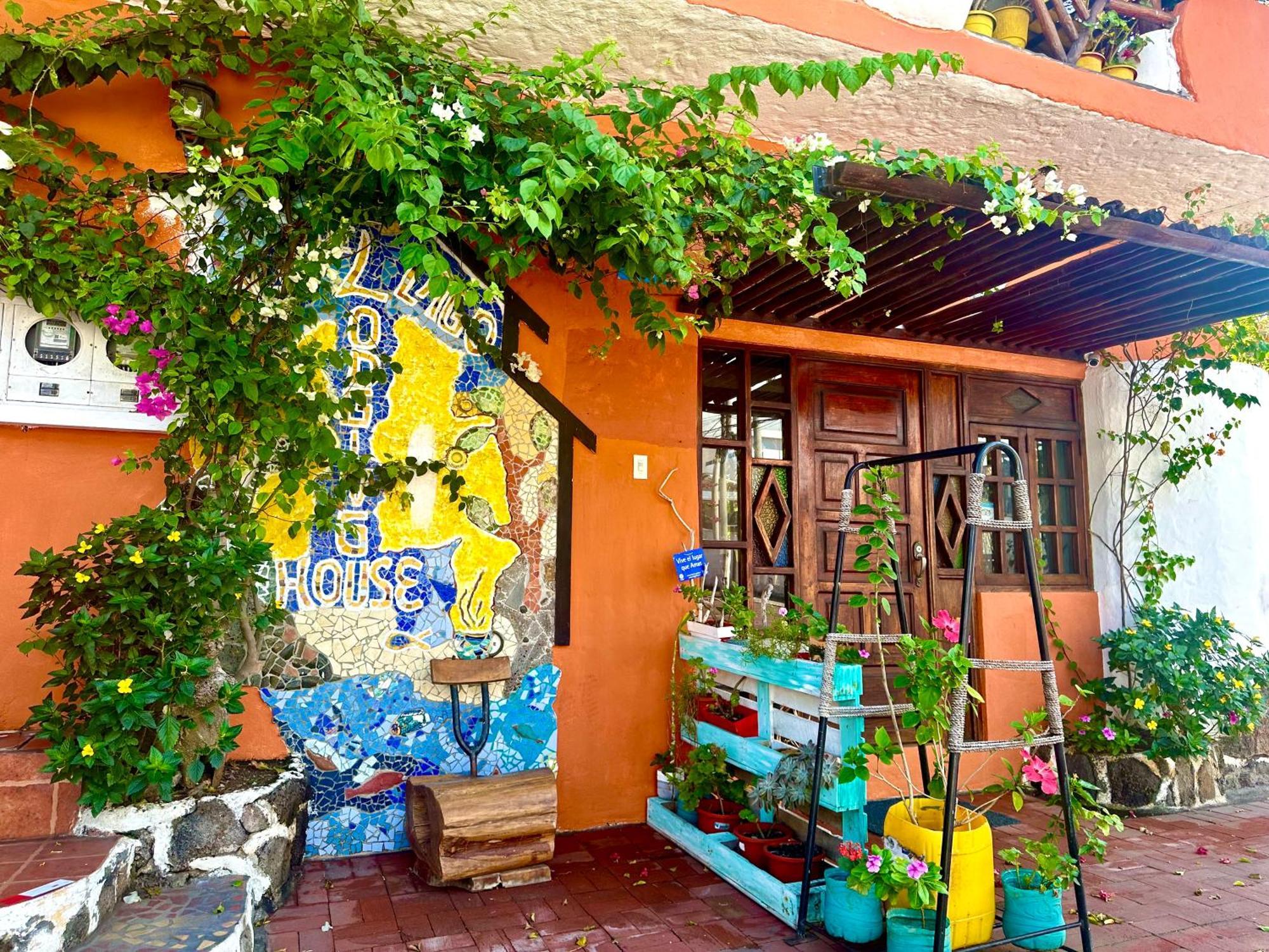 Casa Del Lago Lodging House Puerto Ayora  Luaran gambar
