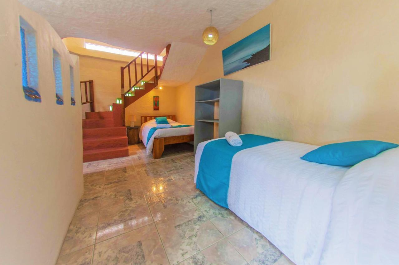 Casa Del Lago Lodging House Puerto Ayora  Luaran gambar